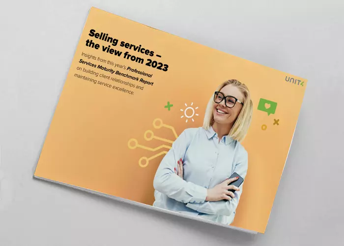 Bild: E-boken ”Selling services - the view from 2023”