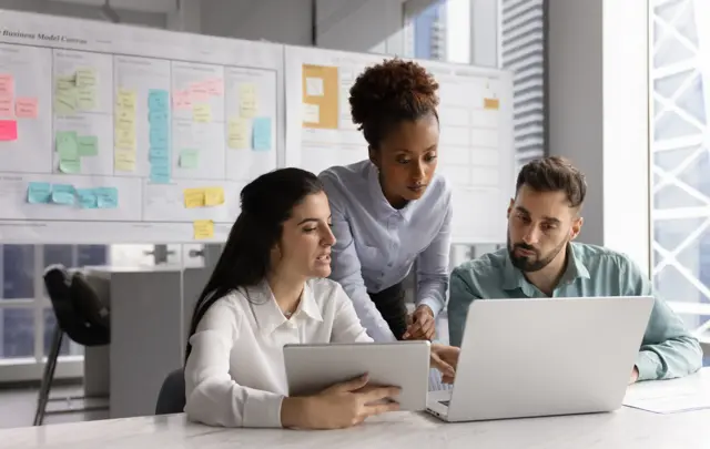 Klicka här för att läsa vår kunskapsartikel och lära dig mer om AI inom HR