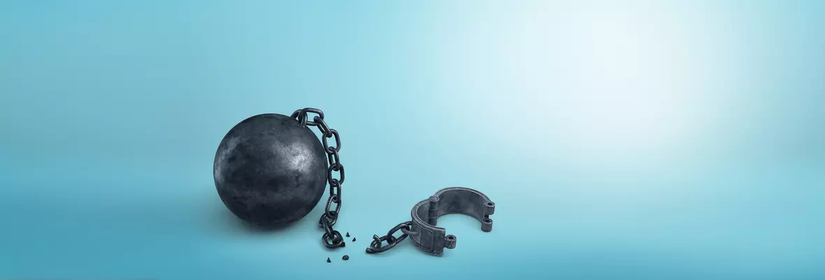 ball and broken chain 