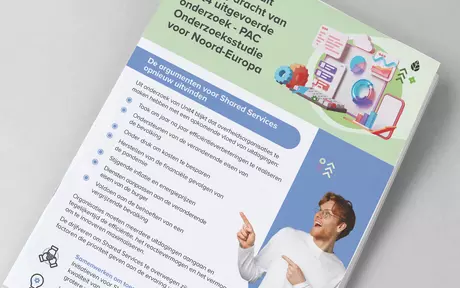 Omslagafbeelding voor infographic "De nieuwe weg van gezamenlijke dienstverlening bewandelen” voor de publieke sector.